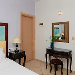 Ξενοδοχείο Lido 2*