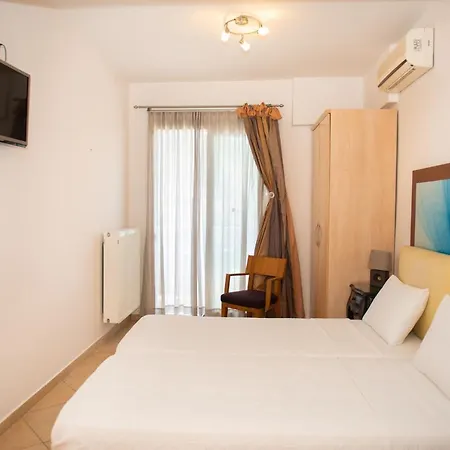 Lido Hotel 2*